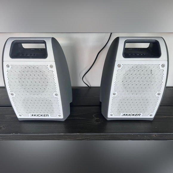 Kicker Audio Bluetooth / Wireless Speaker - Picture 7 of 7